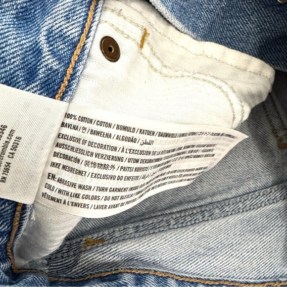 Abercrombie & Fitch Sz 0/25 DISTRESSED HIGH RISE 4" DENIM SHORTS RAW HEM COASTAL - Picture 8 of 14